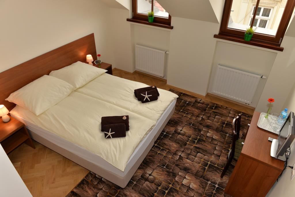 Royal Route 29 Comfort Rooms Krakow Phòng bức ảnh