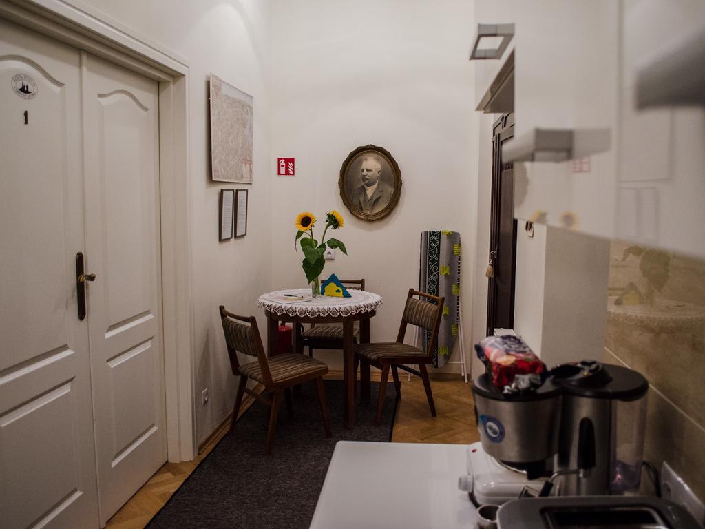Royal Route 29 Comfort Rooms Krakow Ngoại thất bức ảnh