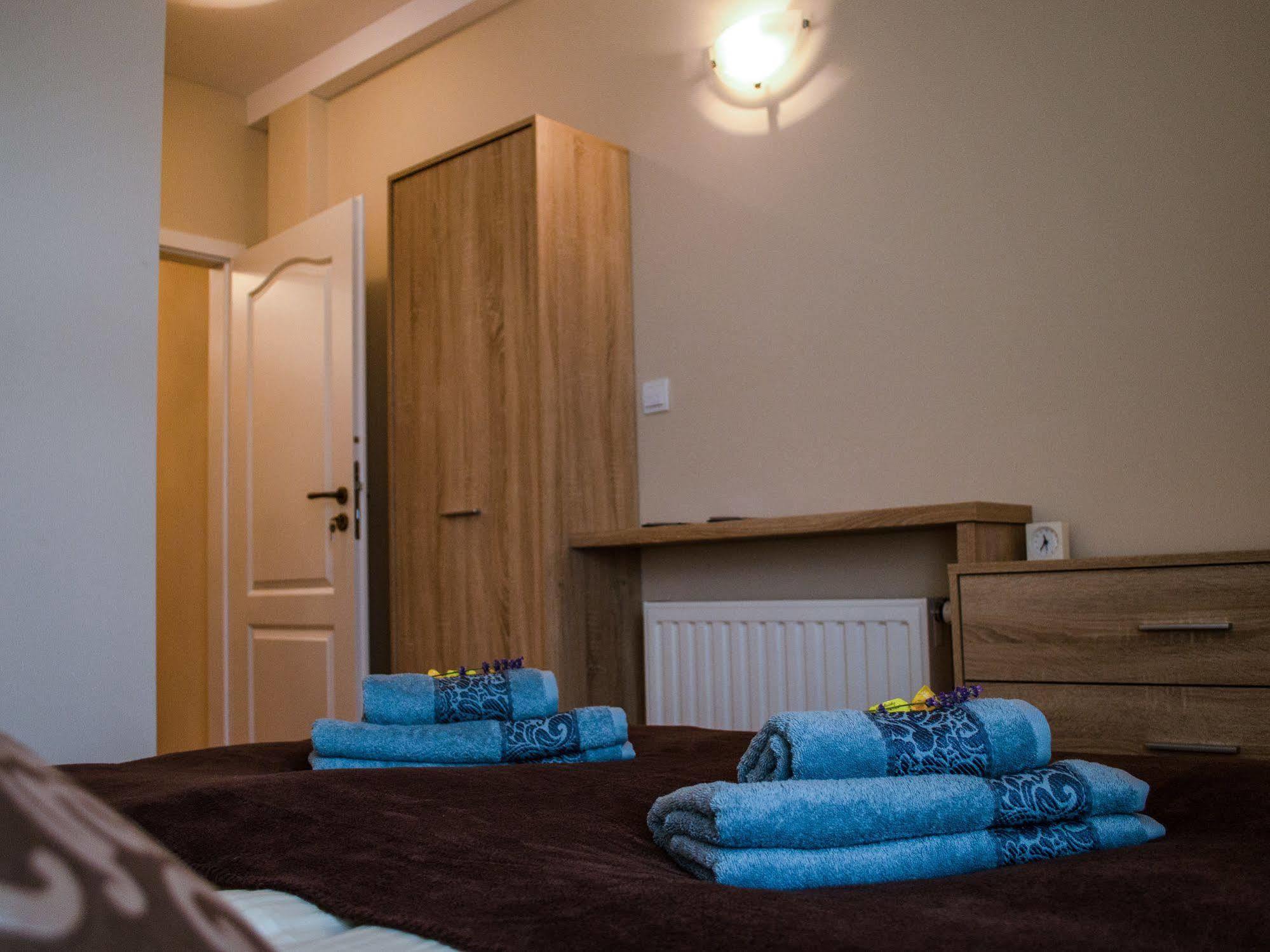 Royal Route 29 Comfort Rooms Krakow Ngoại thất bức ảnh